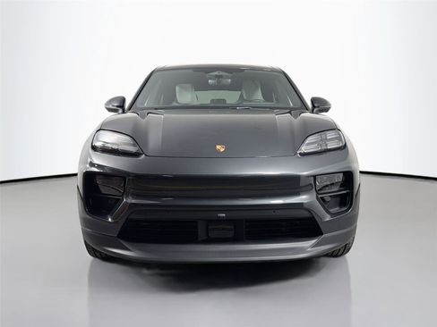 Certified 2025 Porsche Macan Electric RWD image 10