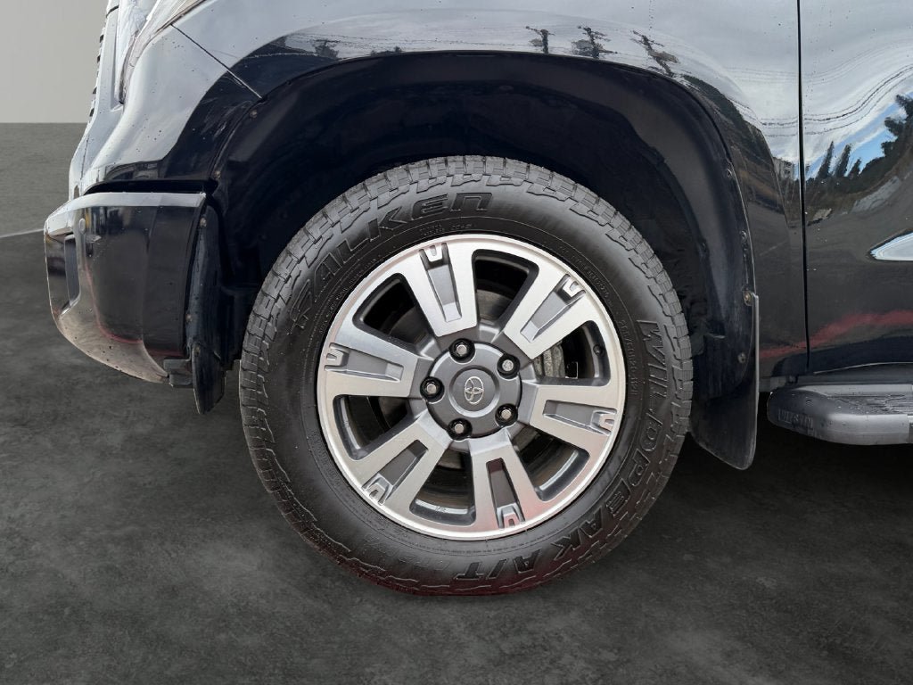 Used 2021 Toyota Tundra Platinum AWD/4WD image 4