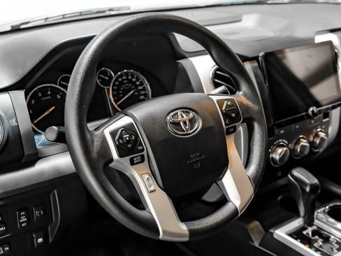 Used 2016 Toyota Tundra SR5 w/ SR5 Upgrade Package RWD image 18