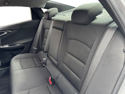 Used 2022 Chevrolet Malibu LT FWD image 13