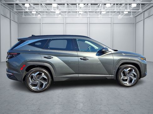 Certified 2023 Hyundai Tucson Limited AWD/4WD image 7