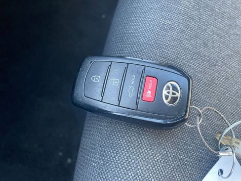 Used 2025 Toyota Camry LE image 22