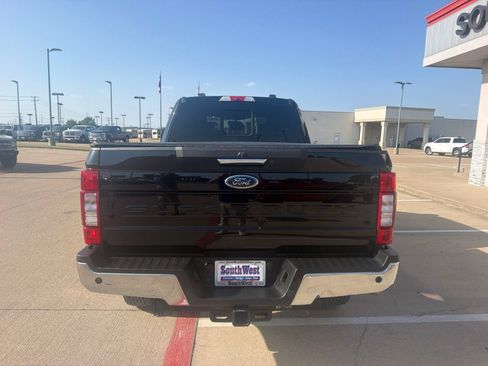 Used 2022 Ford F250 Lariat w/ Lariat Value Package AWD/4WD image 6