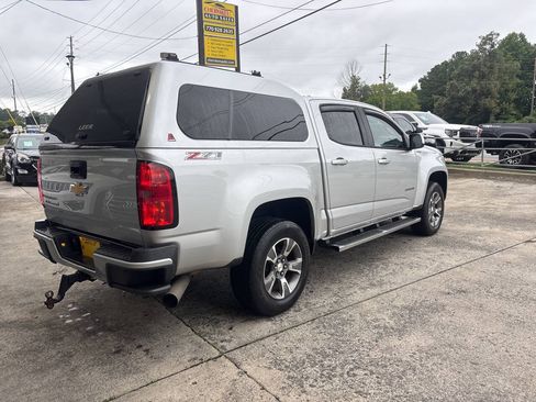 Used 2017 Chevrolet Colorado Z71 AWD/4WD image 5