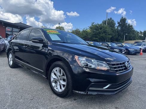 Used 2016 Volkswagen Passat 1.8T S FWD image 3