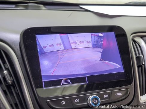 Used 2022 Chevrolet Malibu LT w/ Redline Edition FWD image 16