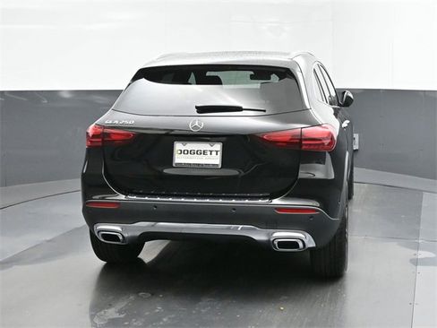 New 2025 Mercedes-Benz GLA 250 image 10