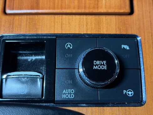 Used 2018 Lincoln Navigator Reserve w/ Technology Package AWD/4WD image 43