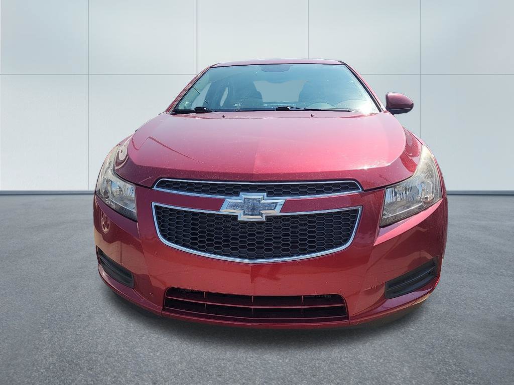 Used 2014 Chevrolet Cruze LT FWD image 2