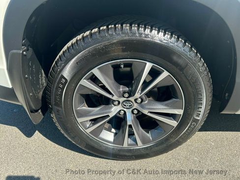 Used 2016 Toyota Highlander XLE AWD/4WD image 55