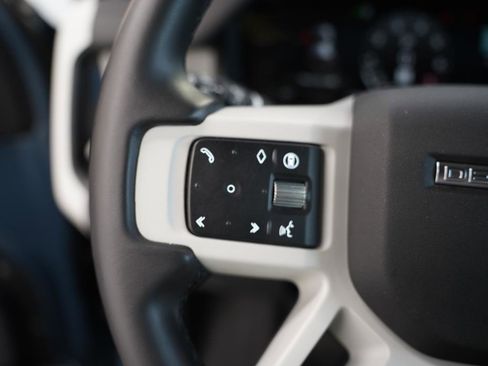 Used 2024 Land Rover Defender 110 S image 13
