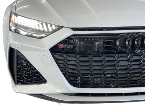 Used 2022 Audi RS 7 Sportback w/ Carbon Optic Package image 11