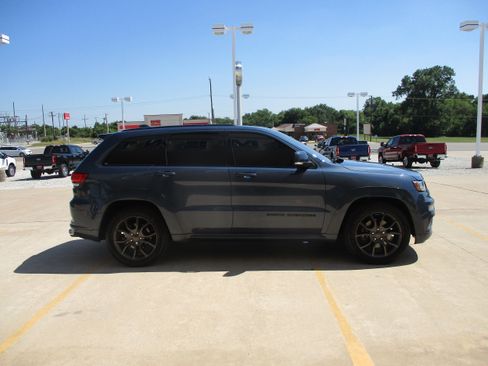 Used 2020 Jeep Grand Cherokee High Altitude AWD/4WD image 9