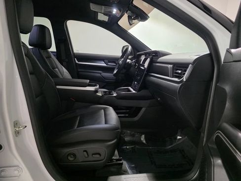 Used 2026 GMC Terrain Elevation w/ Elevation Premium Package FWD image 31