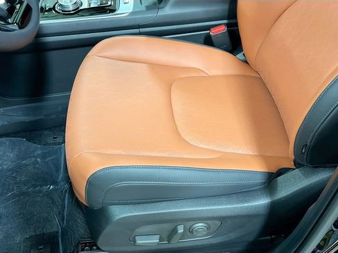 New 2026 Kia Carnival EX image 19