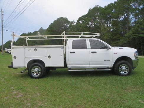 Used 2021 RAM 2500 Tradesman w/ Chrome Appearance Group AWD/4WD image 5