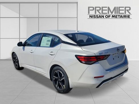 New 2025 Nissan Sentra SV w/ Trunk Package image 4