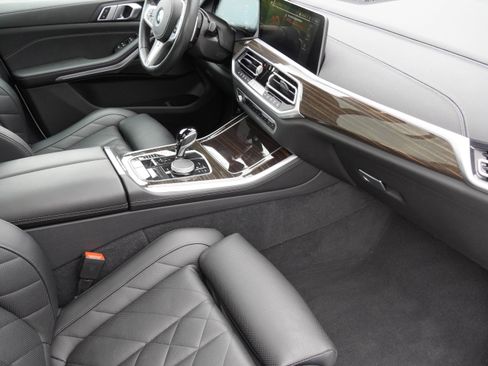 Certified 2023 BMW X5 sDrive40i w/ M Sport Package RWD image 10