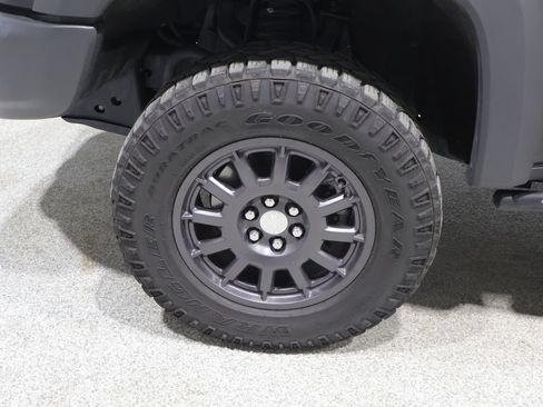 Used 2021 Chevrolet Colorado ZR2 w/ Colorado ZR2 Bison Edition AWD/4WD image 10