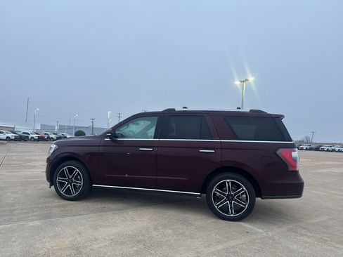 Used 2021 Ford Expedition Limited image 15