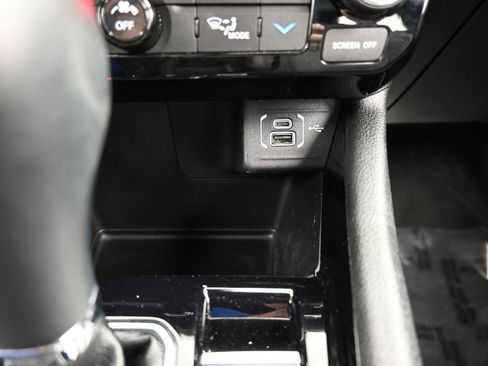 Used 2023 Jeep Compass High Altitude AWD/4WD image 38