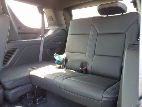 Used 2023 Chevrolet Tahoe High Country AWD/4WD image 10