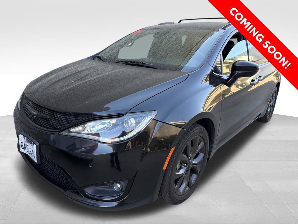 Used 2020 Chrysler Pacifica Touring-L w/ Advanced Safetytec Group FWD image 1