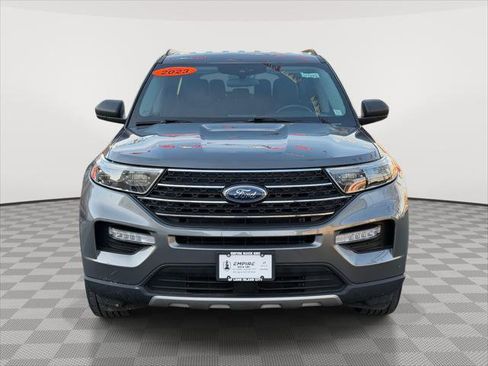 Used 2023 Ford Explorer XLT w/ Equipment Group 202A image 2