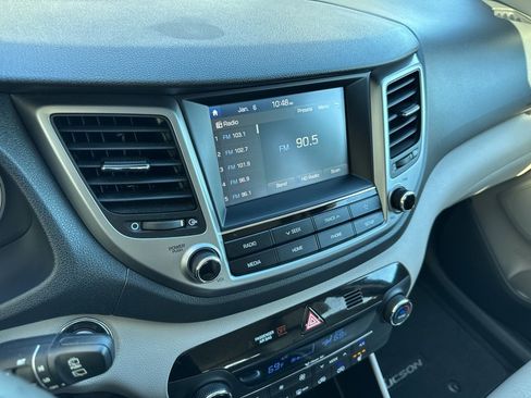 Used 2018 Hyundai Tucson Value image 11