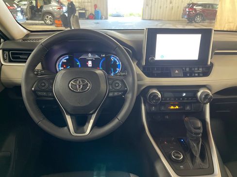 Used 2023 Toyota RAV4 XLE w/ Convenience Package AWD/4WD image 17