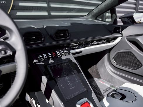 Used 2024 Lamborghini Huracan EVO AWD/4WD image 60