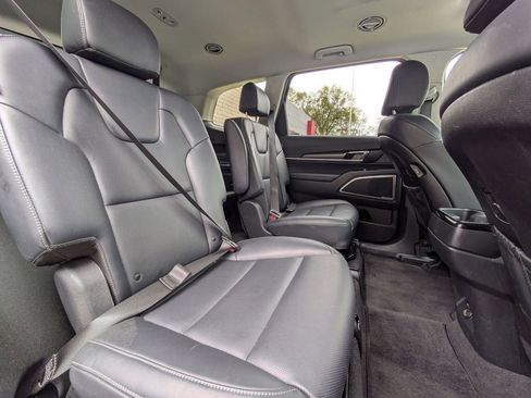 Used 2025 Kia Telluride S image 30