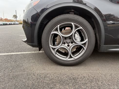 New 2025 Alfa Romeo Stelvio Sprint image 12