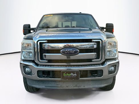 Used 2012 Ford F250 Lariat w/ Lariat Interior Pkg image 2