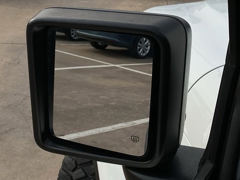 Used 2022 Jeep Gladiator Sport image 11