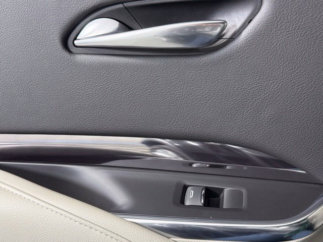 Used 2019 Cadillac XT4 Luxury FWD image 18