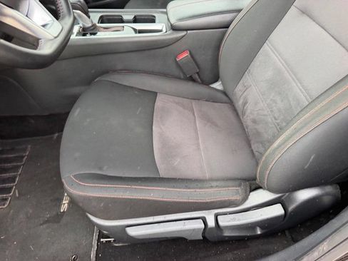 Used 2025 Nissan Sentra SR FWD image 17