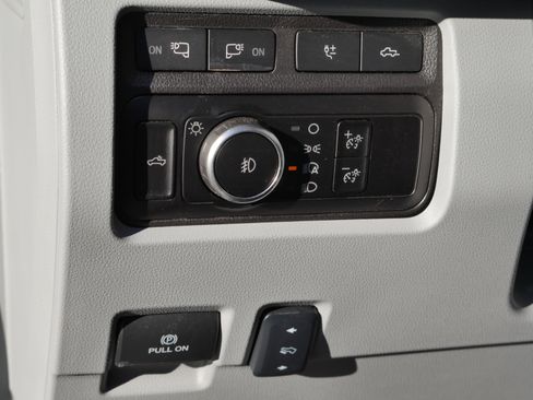 Certified 2024 Ford F350 Limited w/ FX4 Off-Road Package image 6