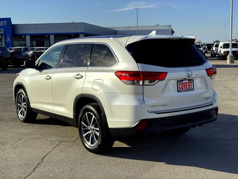 Used 2019 Toyota Highlander XLE image 9