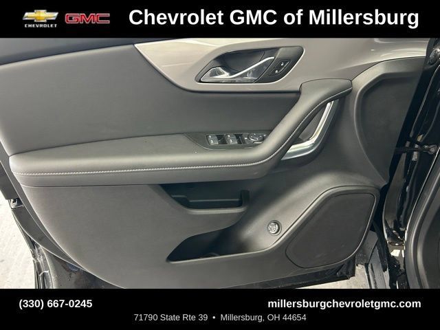 New 2025 Chevrolet Blazer LT w/ Convenience Package FWD image 13