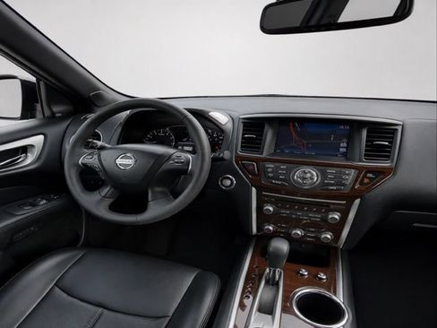 Used 2015 Nissan Pathfinder Platinum w/ Cargo Package FWD image 12