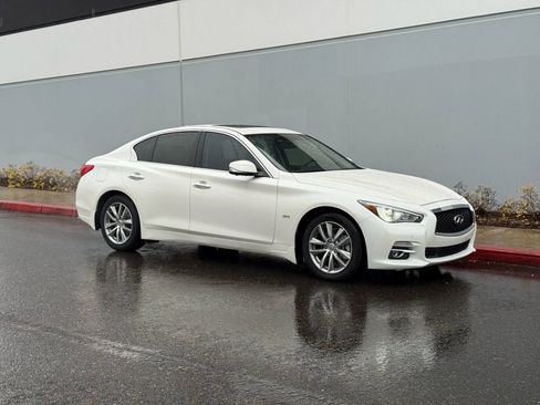 Used 2016 INFINITI Q50 3.0t Premium w/ Driver Assistance Package image 5