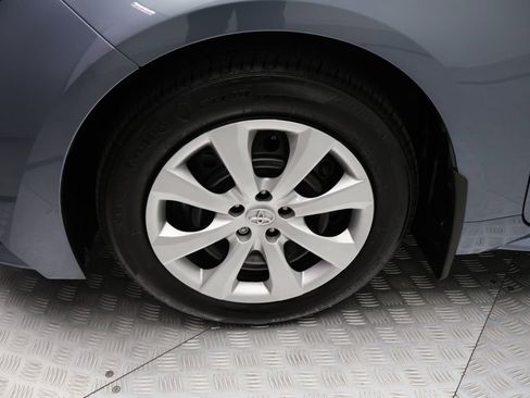 Certified 2025 Toyota Corolla LE image 4