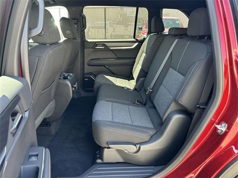 New 2025 GMC Acadia Elevation image 24