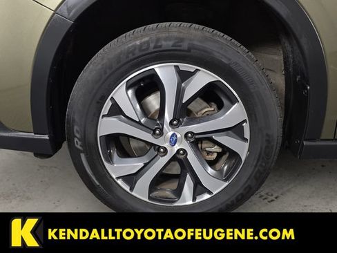 Used 2022 Subaru Outback Limited AWD/4WD image 9