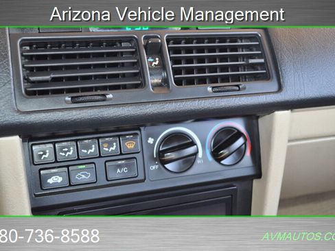 Used 1990 Acura Legend L image 42