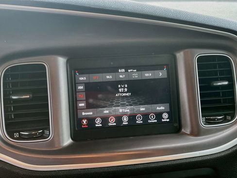 Used 2022 Dodge Charger SXT RWD image 14