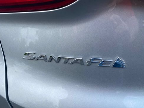 Used 2020 Hyundai Santa Fe SEL w/ Convenience + Premium Package AWD/4WD image 8
