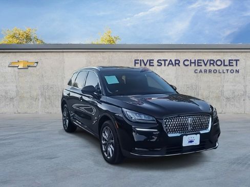 Used 2022 Lincoln Corsair FWD w/ Premium Package image 2