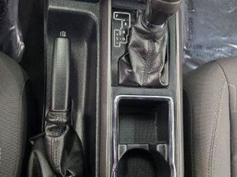 Used 2017 Toyota Tacoma SR5 RWD image 23